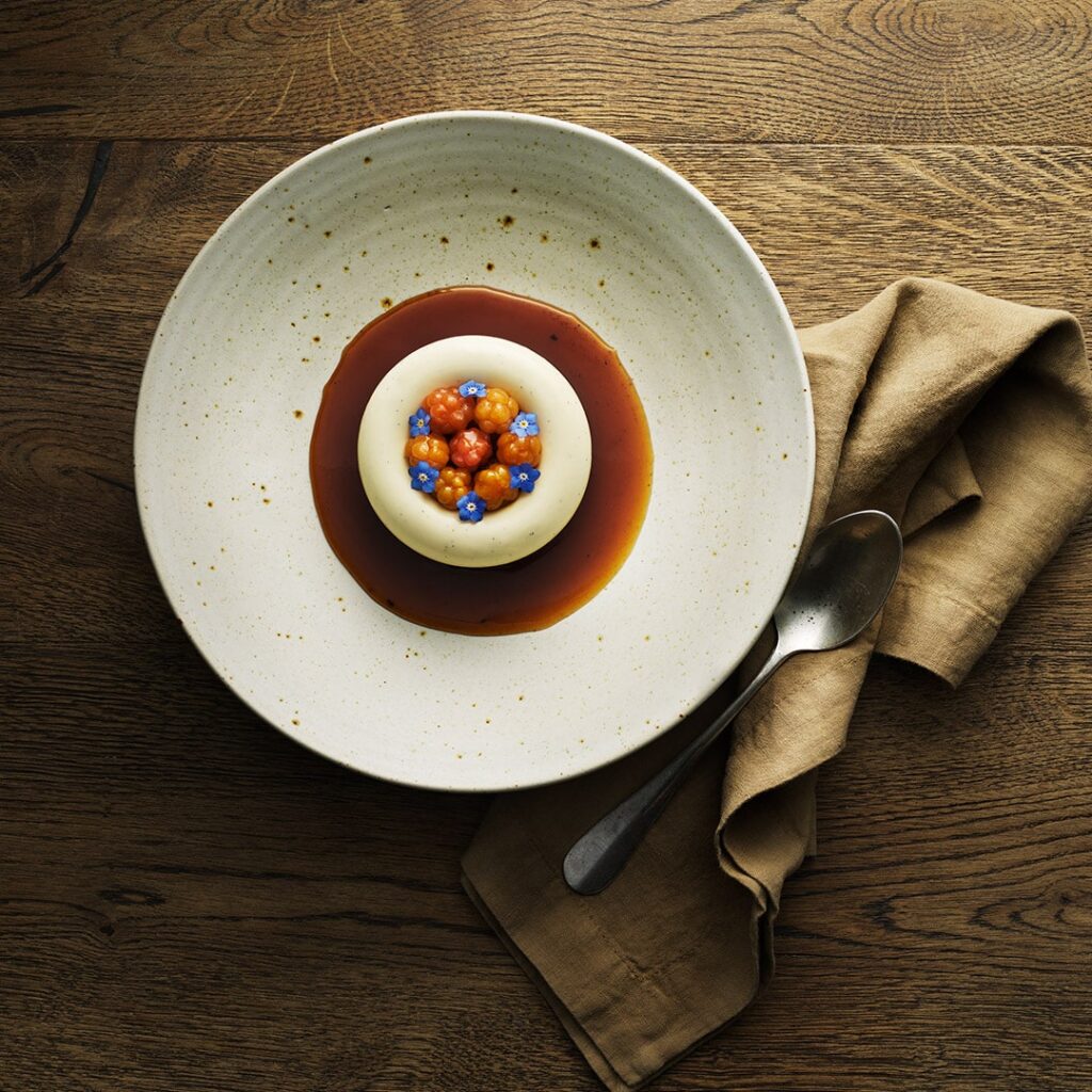 Kaka med Västerbottensost